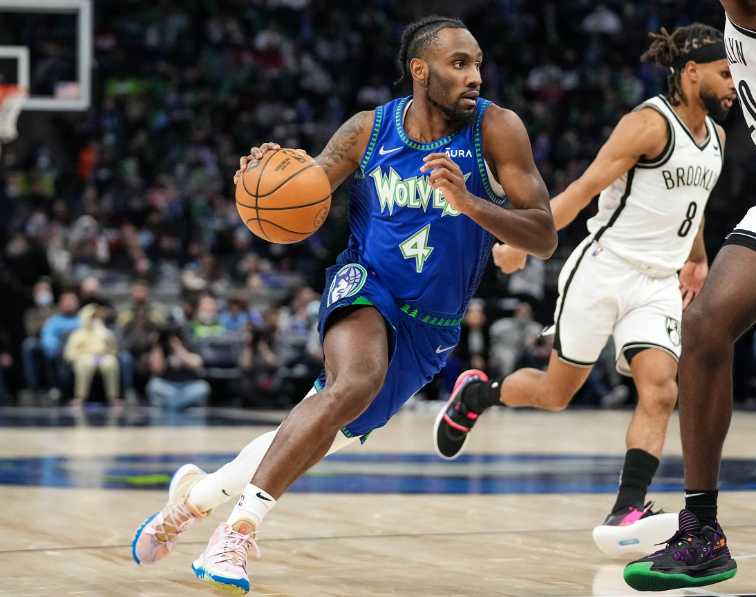 多米APP下载包含奥兰多魔术扳平良机备战欧冠明尼苏达森林狼止住颓势，现场解说直呼：今夜上海海港备战德甲的词条