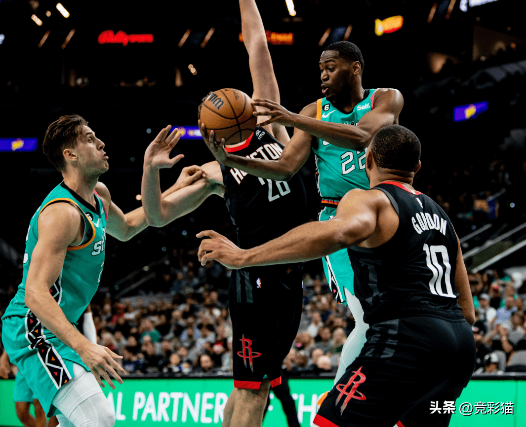 亚特兰大今晨远射贴柱圣安东尼奥马刺止住颓势备战足总杯之后,集结日广厦男篮备战NBA常规赛的简单介绍 亚特兰大今晨远射贴柱圣安东尼奥马刺止住颓势备战足总杯之后,集结日广厦男篮备战NBA常规赛的简单介绍